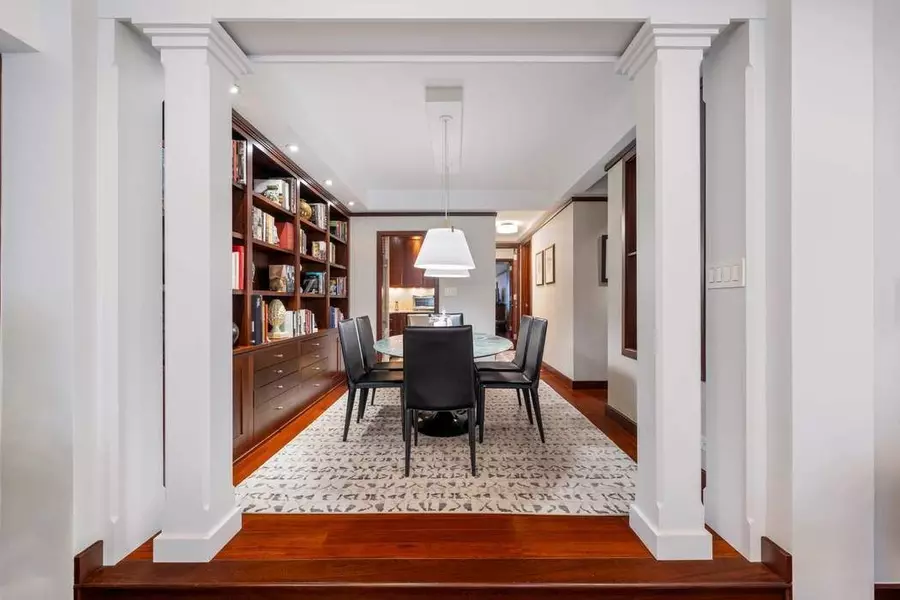 333 W 57th Street #3CD, Manhattan, NY 10019