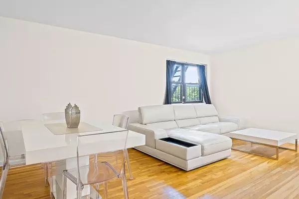 147-10 84th Road #4-G, Queens, NY 11435