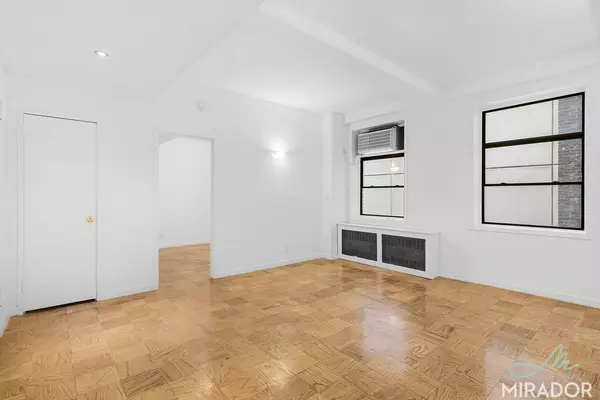 132 E 45th Street #5F, Manhattan, NY 10017