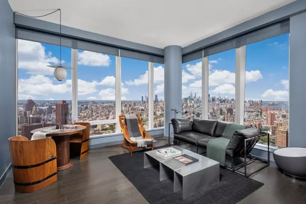 252 South Street #17L, Manhattan, NY 10002