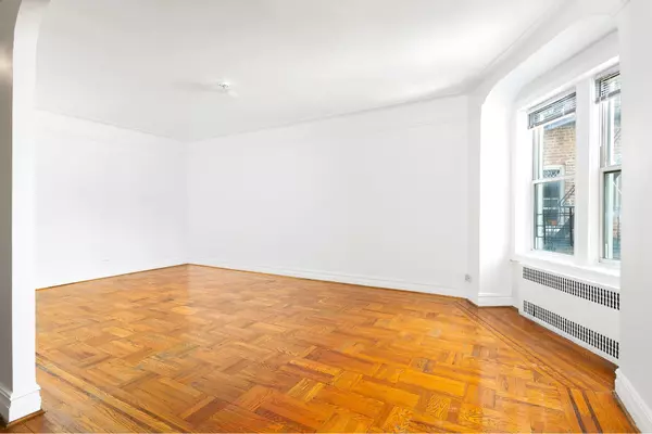 Brooklyn, NY 11218,570 OCEAN Parkway #4E