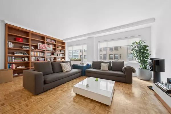Manhattan, NY 10022,475 PARK Avenue #8D