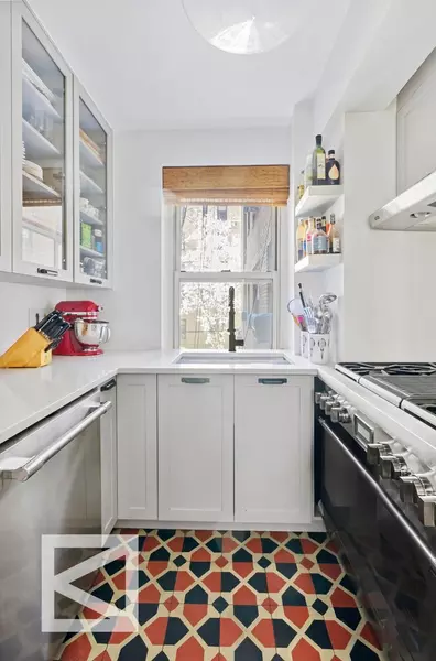 414 E 52ND Street #2AA, Manhattan, NY 10022