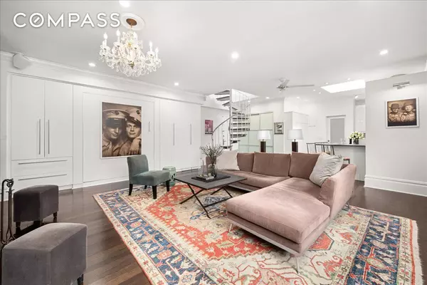 529 W 42nd Street #9E, Manhattan, NY 10036