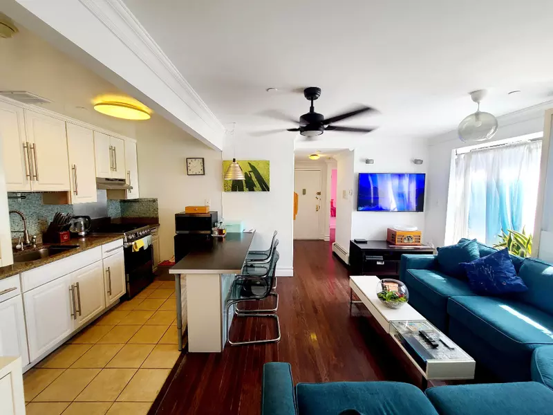 49-07 43rd Avenue #7F, Queens, NY 11377