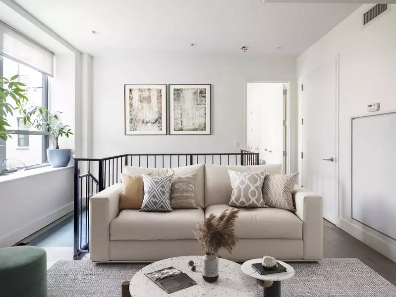 416 W 52ND Street #TH210, Manhattan, NY 10019