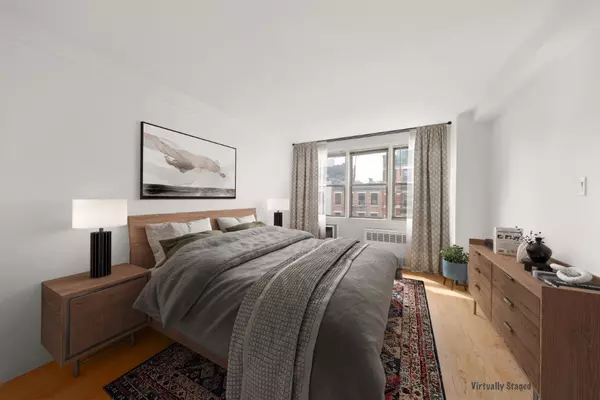 Manhattan, NY 10013,50 Bayard Street #4L