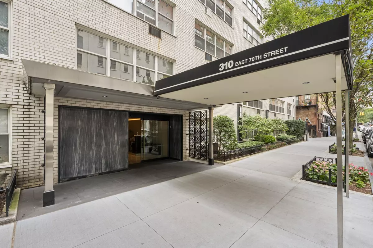 Manhattan, NY 10021,310 E 70th Street #1-G