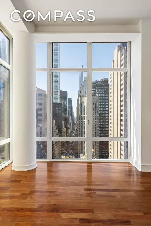 Manhattan, NY 10022,207 E 57th Street #33B