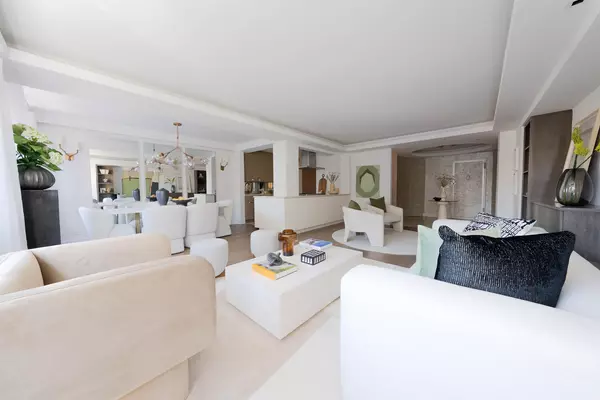 Manhattan, NY 10021,40 E 78TH Street #6F