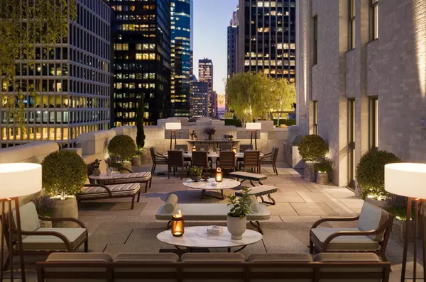 303 PARK Avenue #2702, Manhattan, NY 10022
