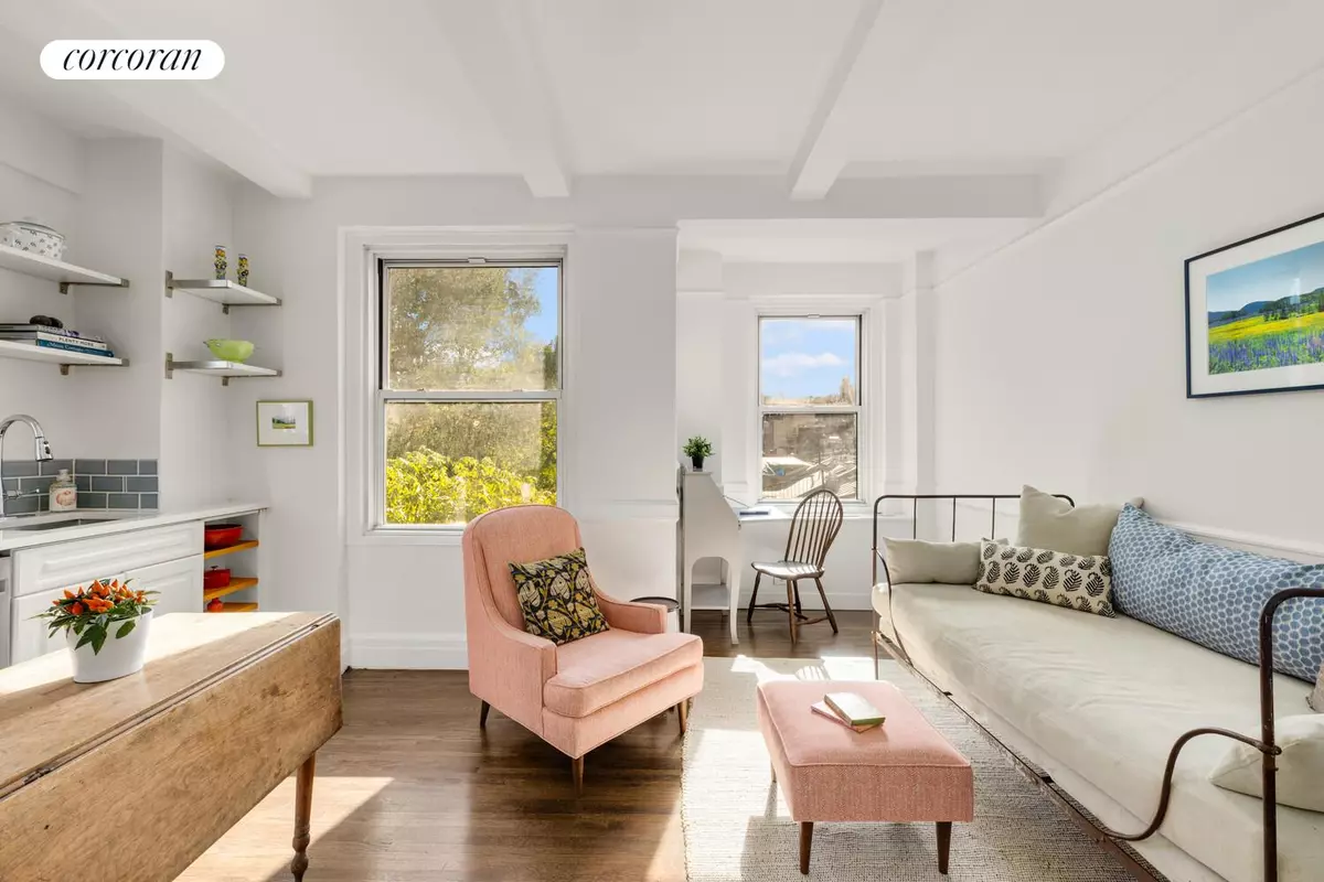 Manhattan, NY 10011,365 W 20TH Street #7A
