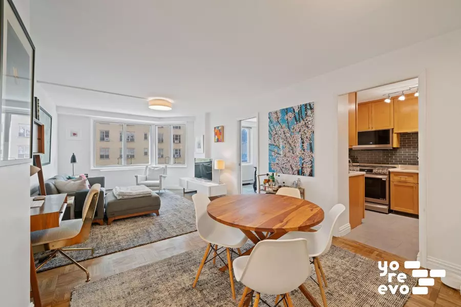 301 E 22nd Street #6E, Manhattan, NY 10010