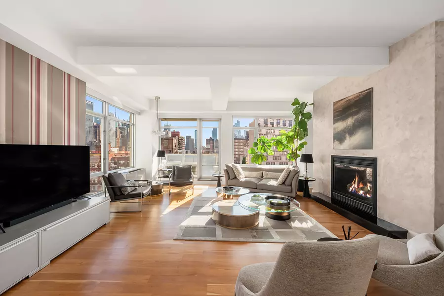 426 W 58th Street #PH3, Manhattan, NY 10019