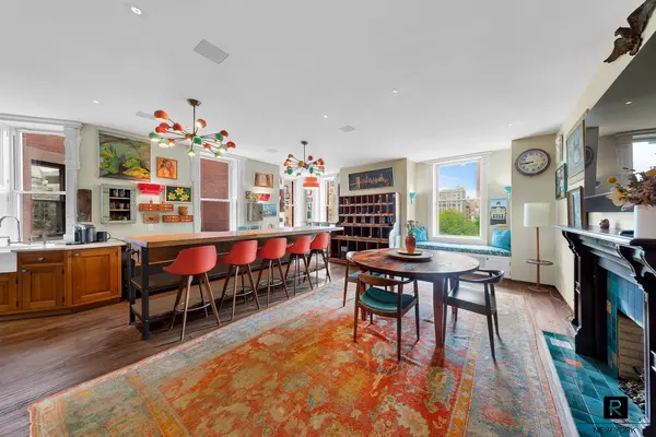 34 Gramercy Park E #PH-B, Manhattan, NY 10010