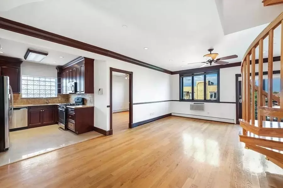 1552 W 3rd Street #4B, Brooklyn, NY 11204