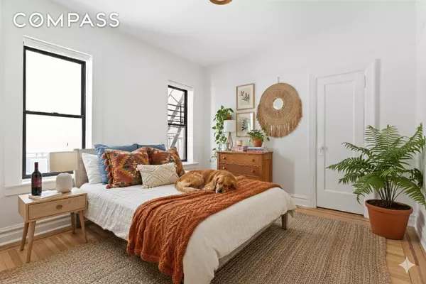 Brooklyn, NY 11238,77 Eastern Parkway #5E