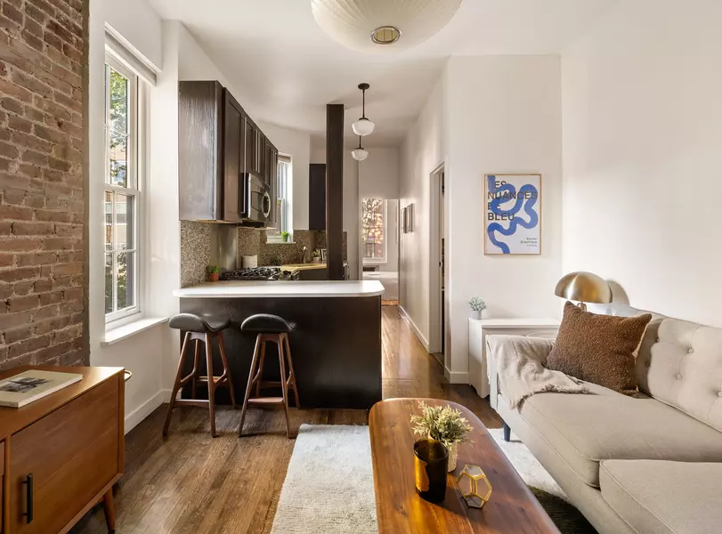 345 W 21ST Street #2B, Manhattan, NY 10011