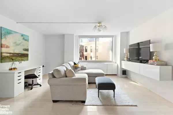Manhattan, NY 10007,275 GREENWICH Street #6GS