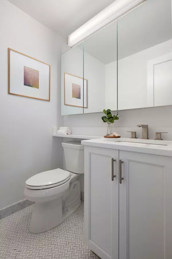 Manhattan, NY 10023,155 W 68TH Street #1002