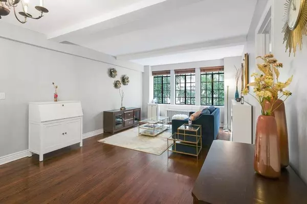 Manhattan, NY 10017,321 E 43rd Street #308