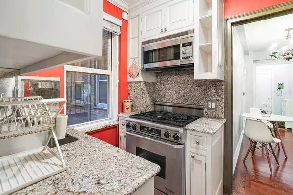 Manhattan, NY 10017,321 E 43rd Street #308