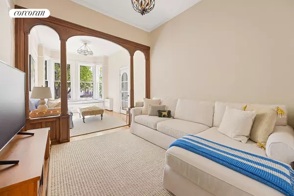 Brooklyn, NY 11218,621 VANDERBILT Street