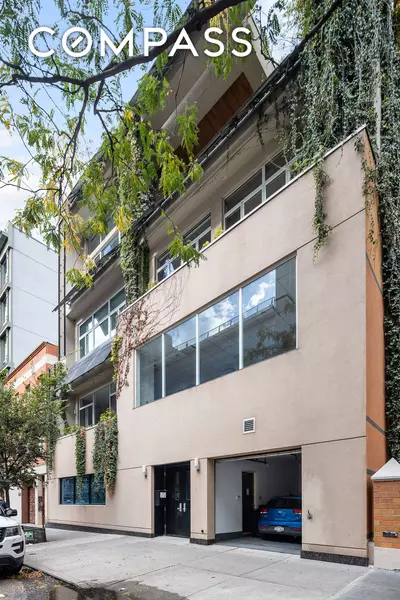 345 W 54th Street, Manhattan, NY 10019