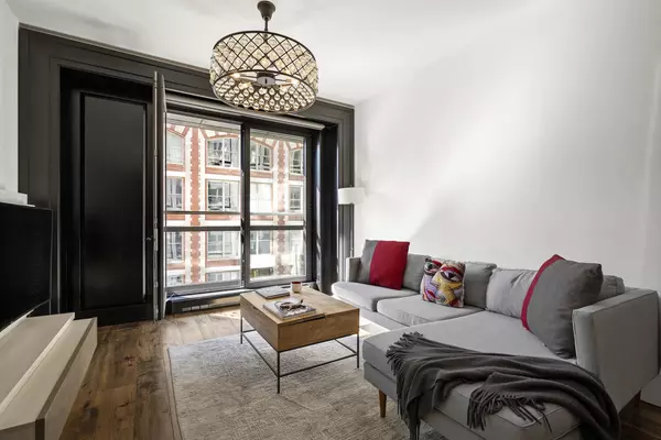 155 W 18TH Street #403, Manhattan, NY 10011