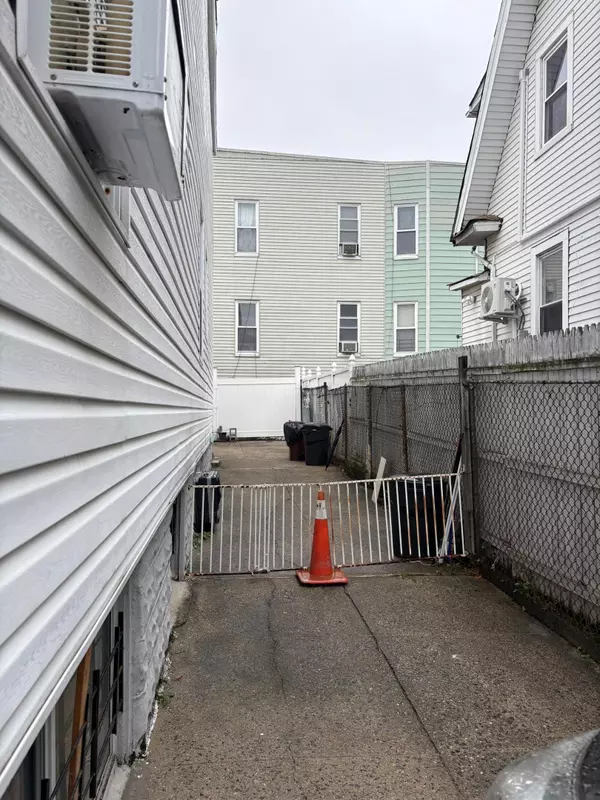 Bronx, NY 10461,2403 Buck Street