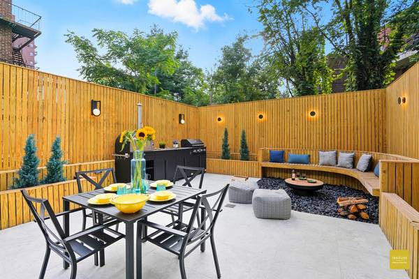 19 N HENRY Street #1B, Brooklyn, NY 11222