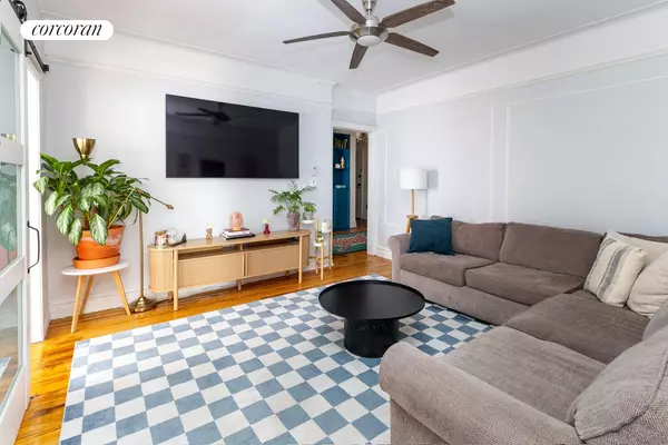 Queens, NY 11373,83-10 35TH Avenue #2D