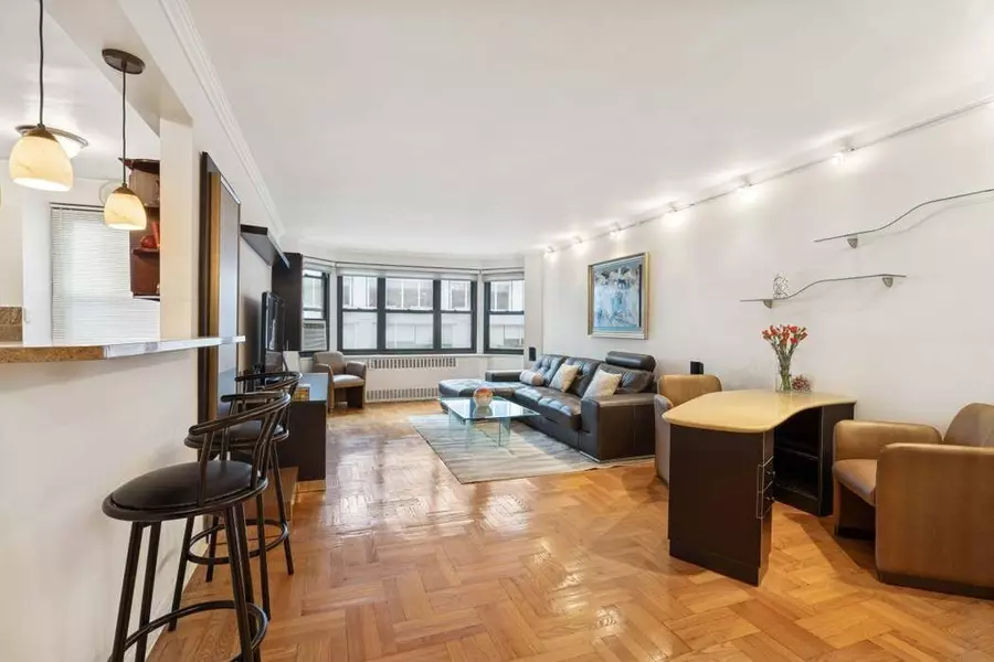 135 E 54th Street #11K, Manhattan, NY 10022