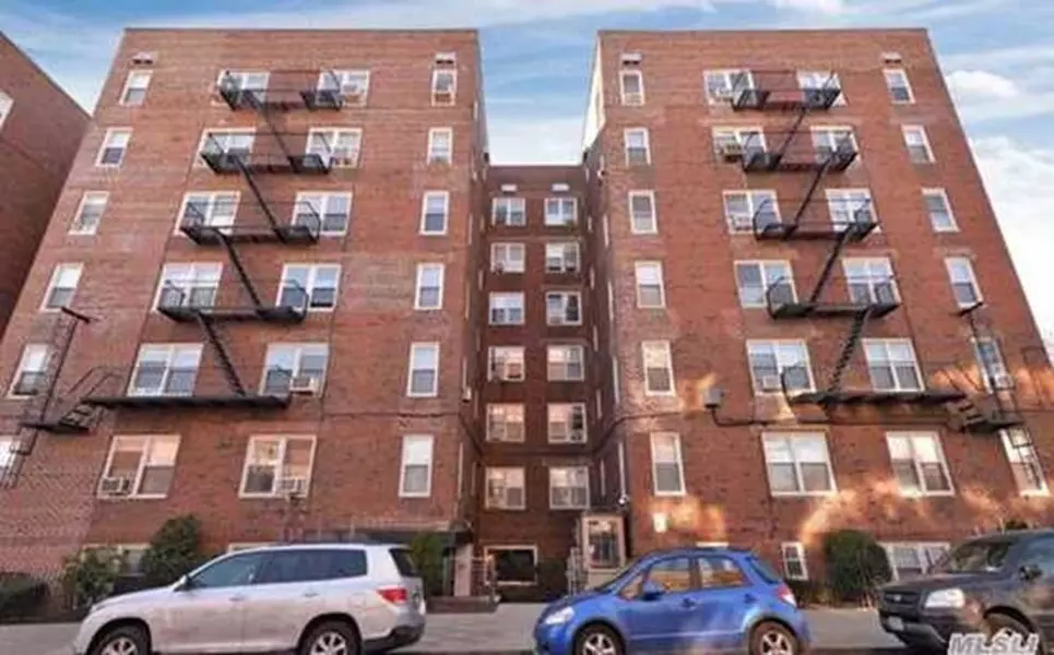 2260 BENSON Avenue #1B, Brooklyn, NY 11214