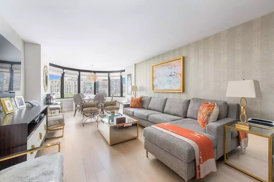330 E 38th Street #9P, Manhattan, NY 10016