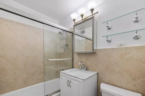 Manhattan, NY 10023,160 W End Avenue #8-C