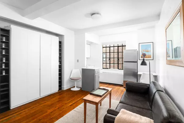 Manhattan, NY 10017,25 TUDOR CITY Place #1710