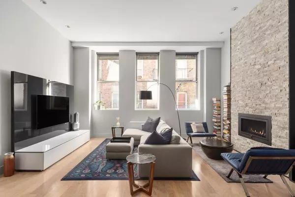 420 W 25th Street #2E, Manhattan, NY 10001