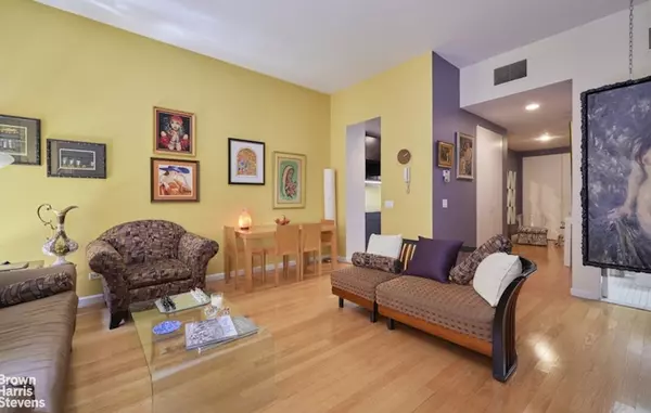 Manhattan, NY 10005,56 PINE Street #3B