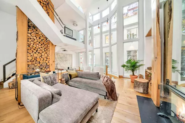 Manhattan, NY 10012,16 Minetta Lane