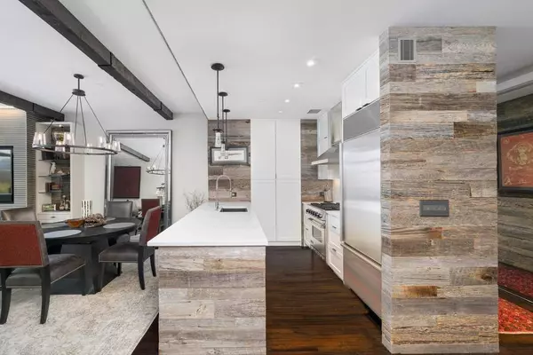 Manhattan, NY 10014,1 Morton Square #3EW