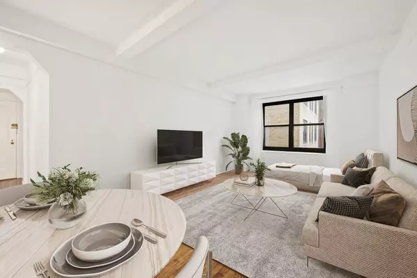300 W 23RD Street #4L, Manhattan, NY 10011