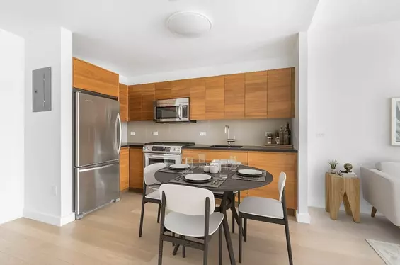 550 W 45th Street #536, Manhattan, NY 10036