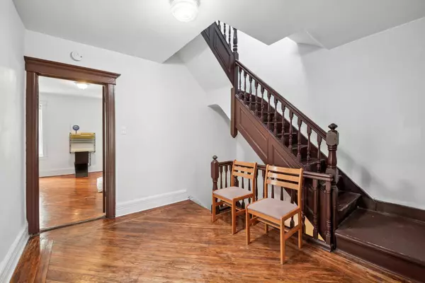 Brooklyn, NY 11213,41 HAMPTON Place #2