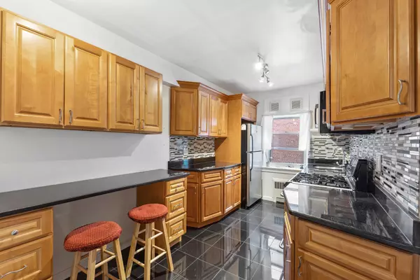 Queens, NY 11372,7610 34TH Avenue #5K