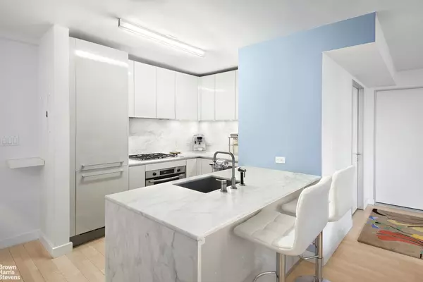 Manhattan, NY 10019,322 W 57TH Street #29Q