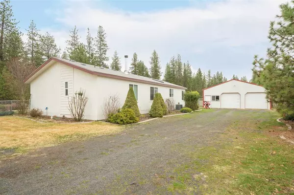 3728 E Colbert Rd, Colbert, WA 99005