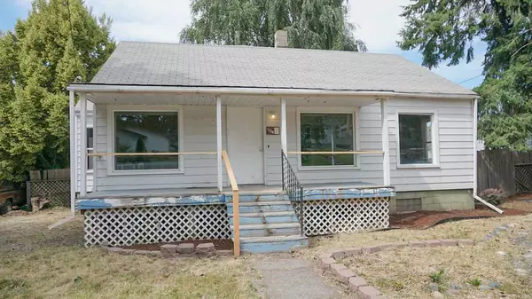 504 W McCoy St, Oakesdale, WA 99158