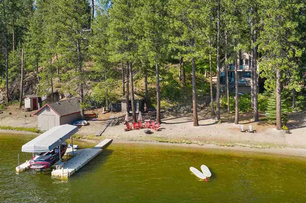 13415 N Peninsula Dr, Newman Lake, WA 99025-5011