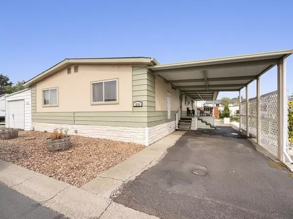 1209 E Lyons Ave, Spokane, WA 99208-5170